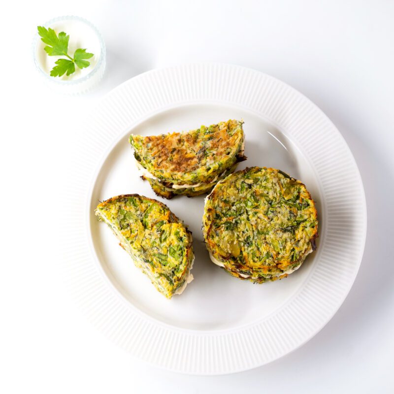 Dovlecei cu sos de usturoi și maioneză